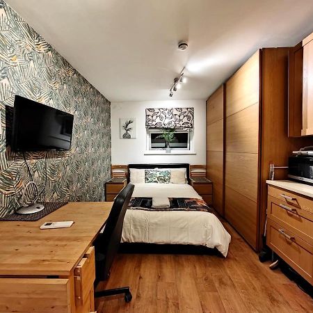 Studio Apartment 351 Ladbroke Grove, London W10 6Ha Εξωτερικό φωτογραφία