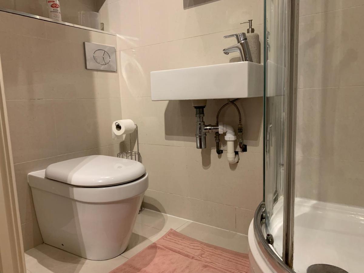 Studio Apartment 351 Ladbroke Grove, London W10 6Ha Εξωτερικό φωτογραφία